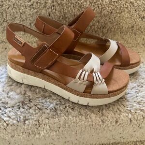 Pikolinos Brown and White Sandals. Purchased in Spain. Worn once. EUC.Size 9(40)